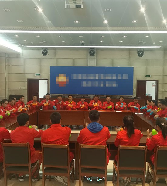 時(shí)間：2021年5月18日-5月25日單位：青海油田****課程內(nèi)容：《職業(yè)生涯規(guī)劃》、《從歷史看向未來》、《金字塔結(jié)構(gòu)》、《教練式宣導(dǎo)及傳播技巧》